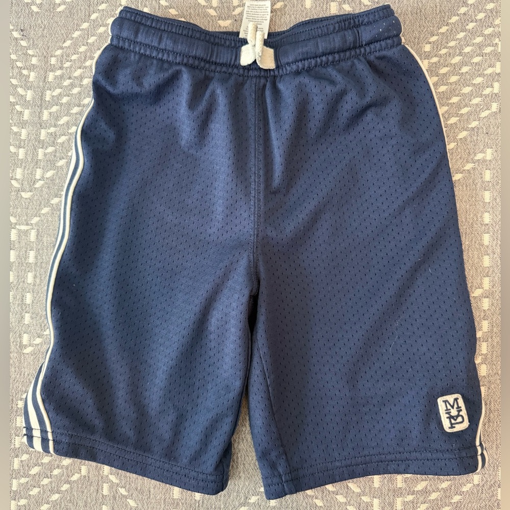 Boys Athletic Shorts in Size 5T